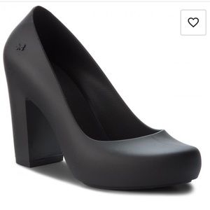 ZAXY
Fever Salto Ad Black